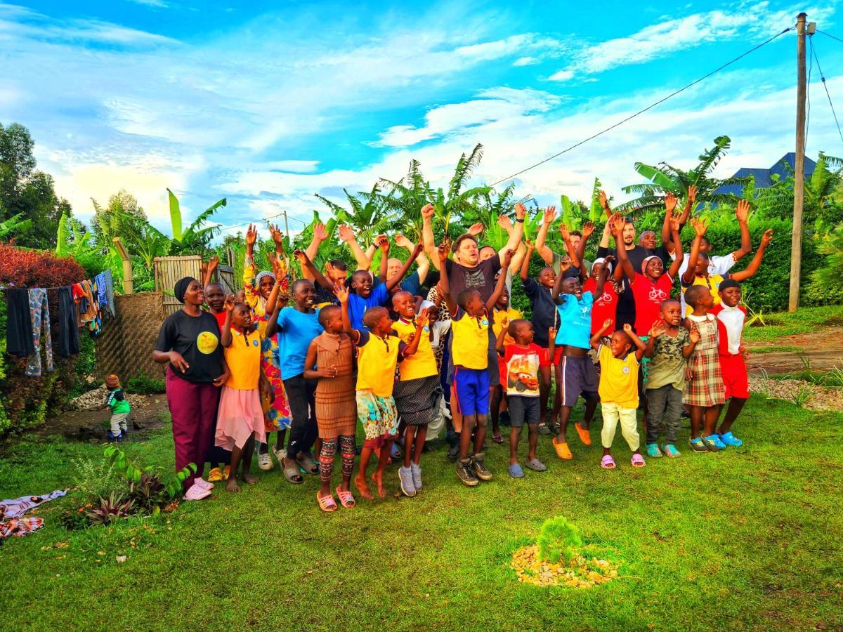 Lights Of Kazinga Orphanage And Homestay Rubirizi Ngoại thất bức ảnh